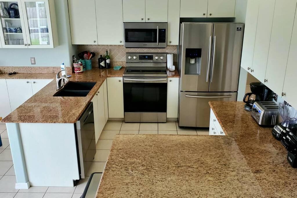 Our Beautiful Florida Vacation Home With Heated Pool Port St. Lucie Exteriér fotografie