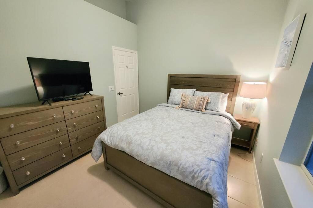 Our Beautiful Florida Vacation Home With Heated Pool Port St. Lucie Exteriér fotografie